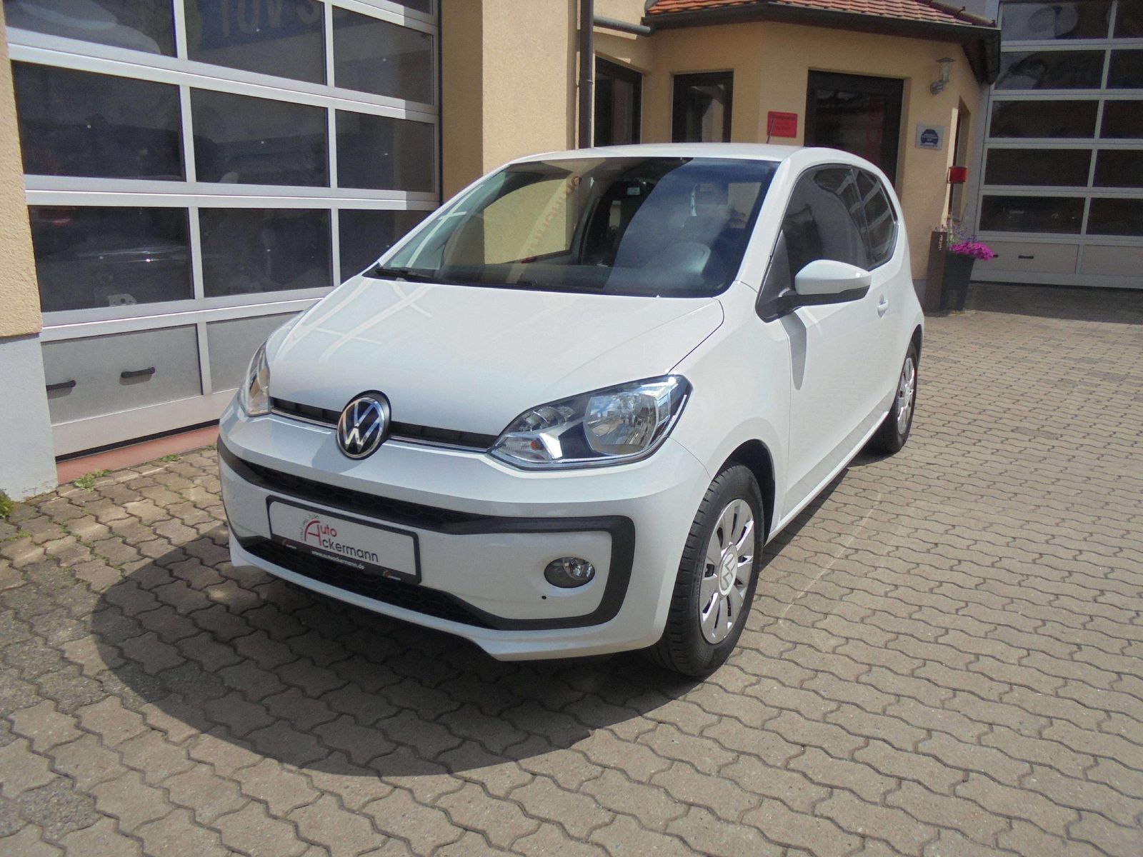 VW up