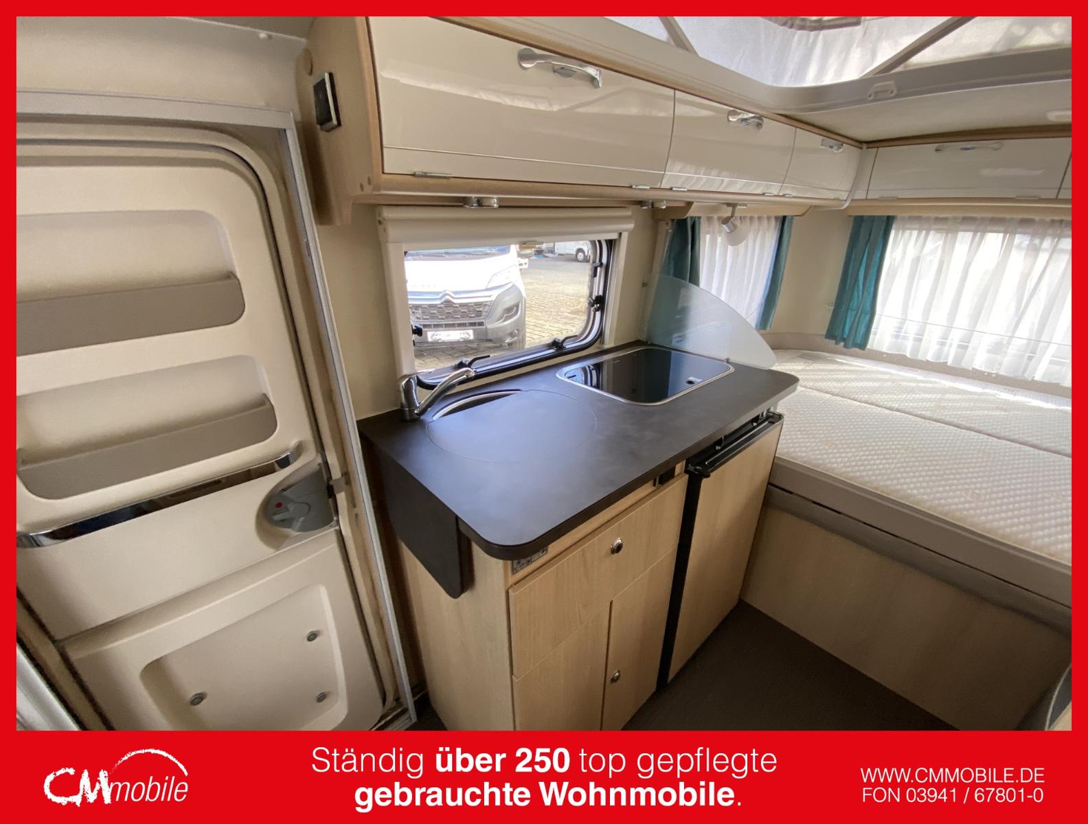 HYMER / ERIBA / HYMERCAR Touring 430 - Aufstelldach - Festbett -