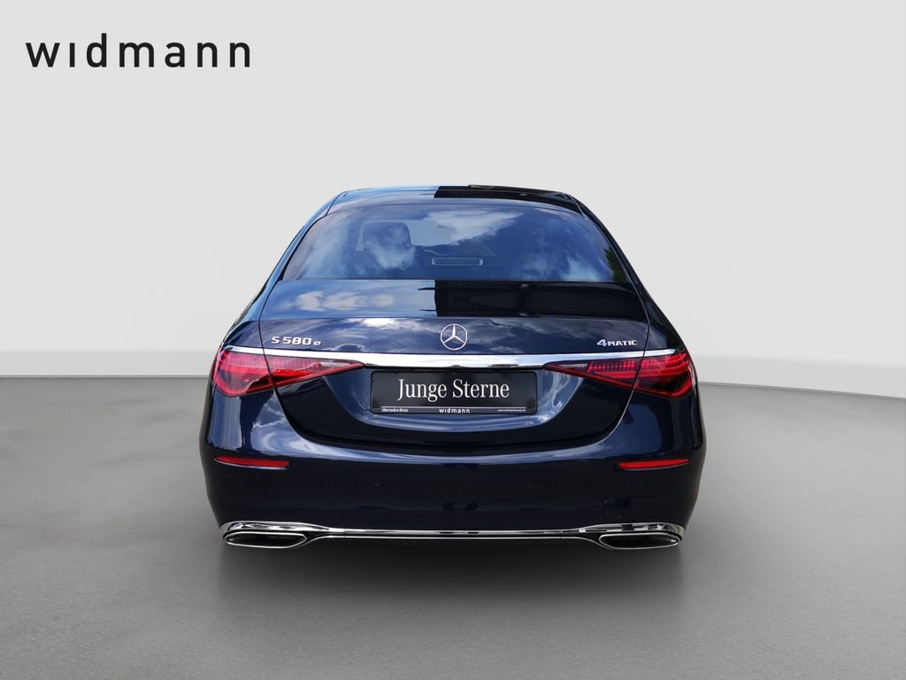 MERCEDES-BENZ S-Class 2022