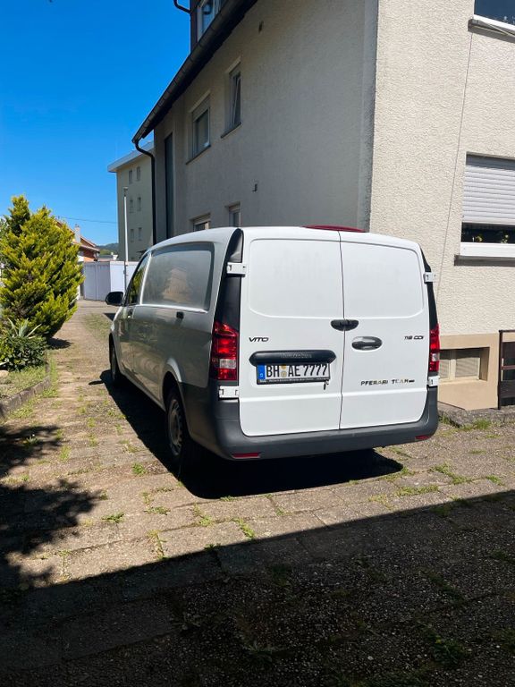 Image of Mercedes-Benz Vito