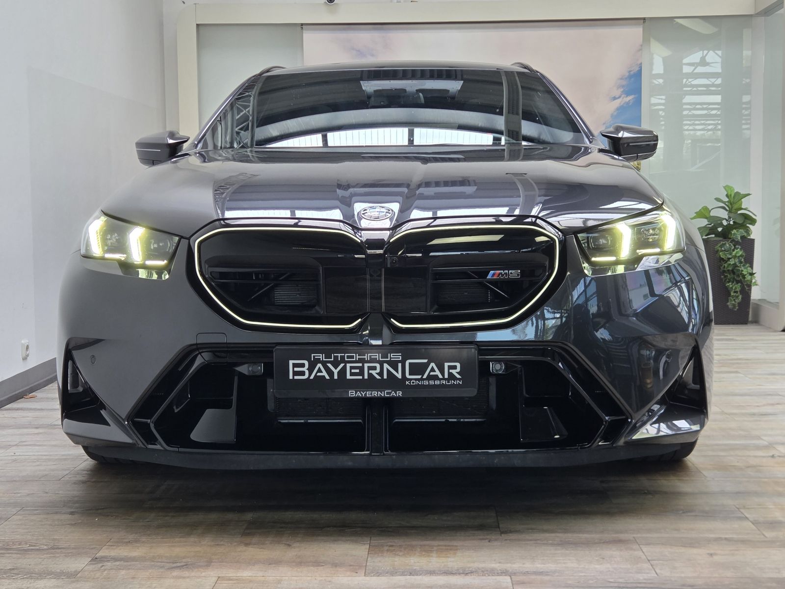 BMW M5 To. AHK Sitzlüftung B&W ACC 360° Driver  imagem 2