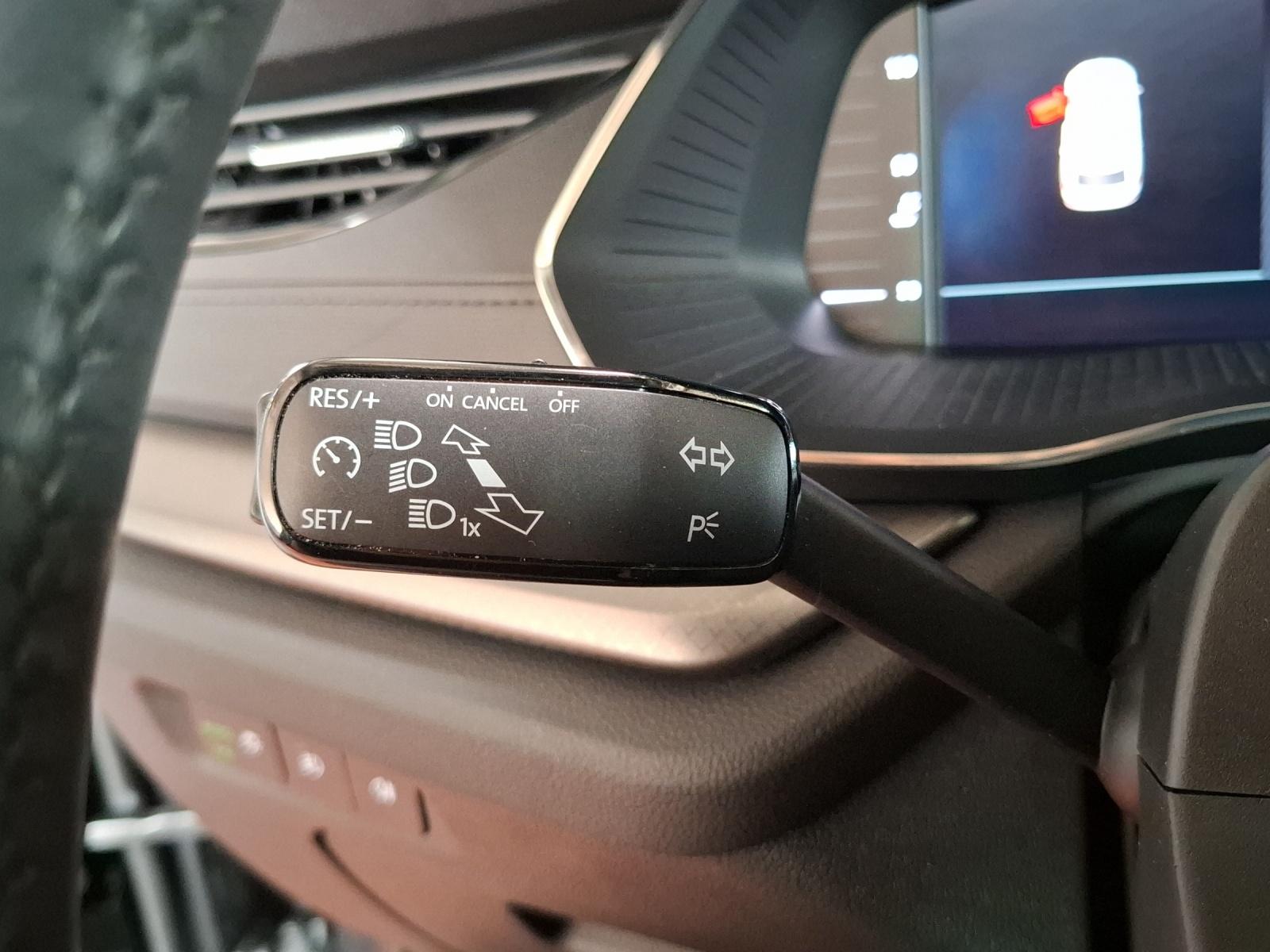 Skoda Octavia Combi TDI Ambition LED Navi ACC PDC SHZ, миниатюра 23