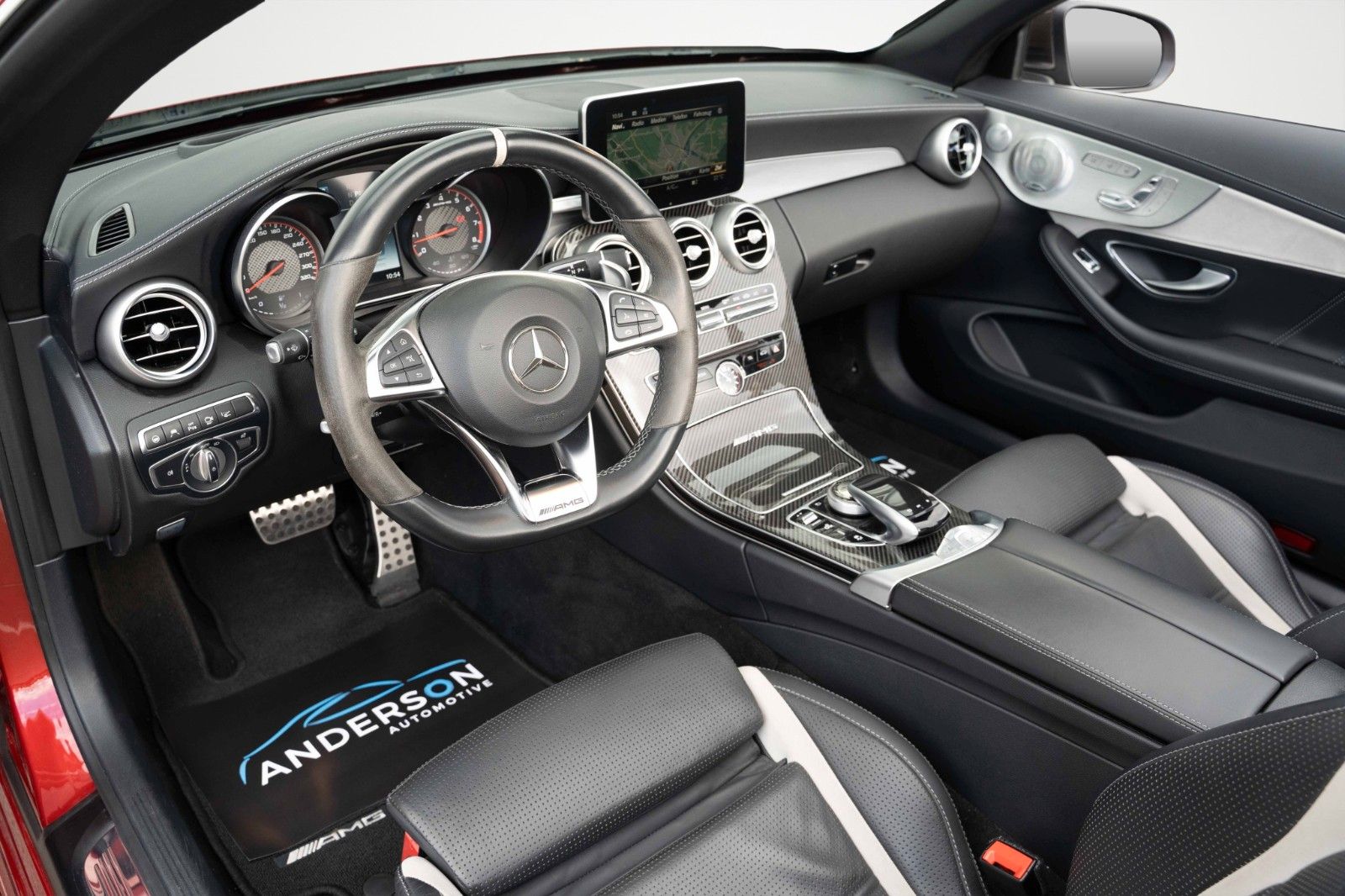 Fahrzeugabbildung Mercedes-Benz C 63S AMG V8 CARBON BURM HUD NIGHT KAM 360°