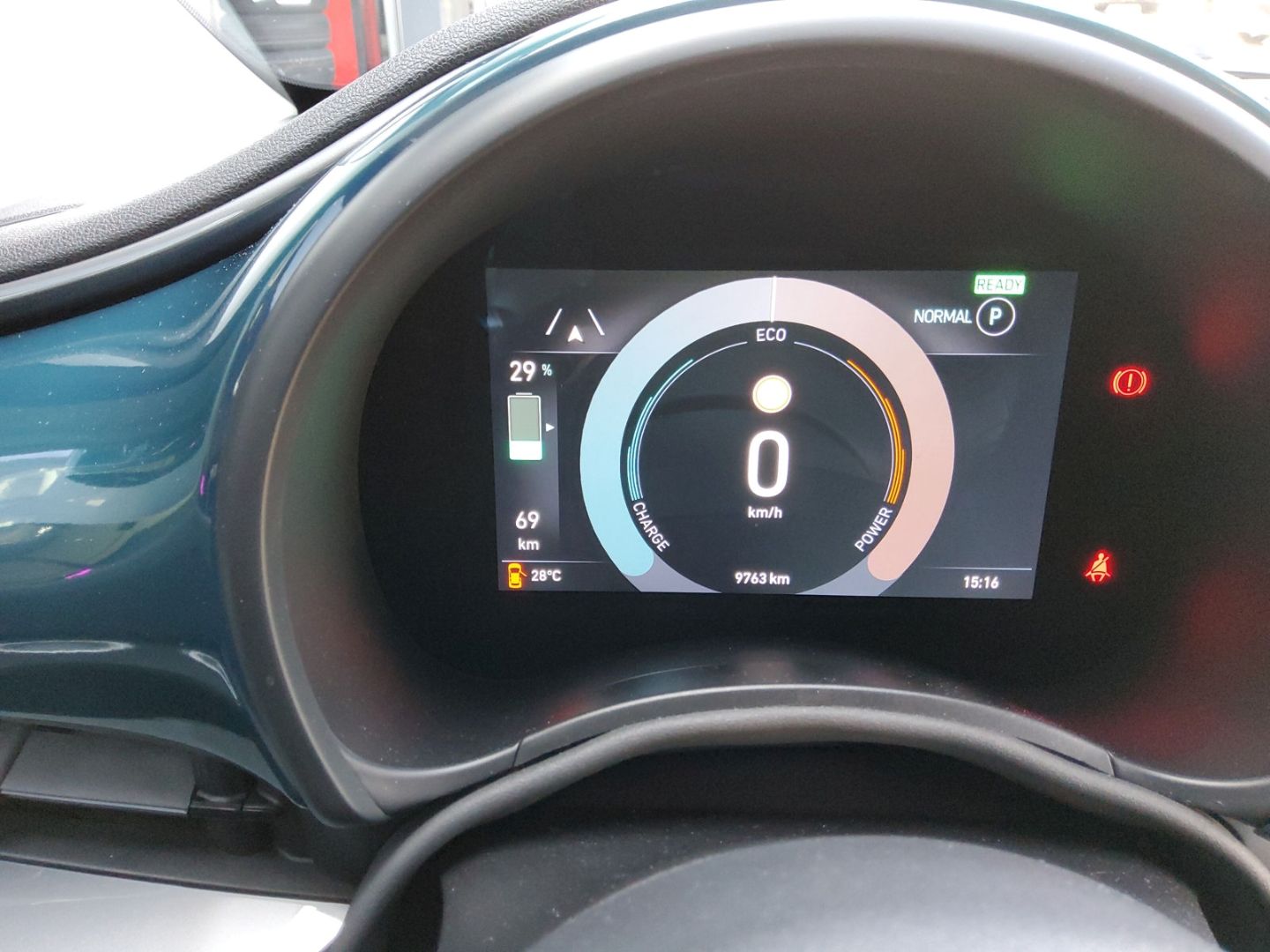 Fahrzeugabbildung Fiat 500e 42kWh LED Navi Carplay Tempomat Keyless