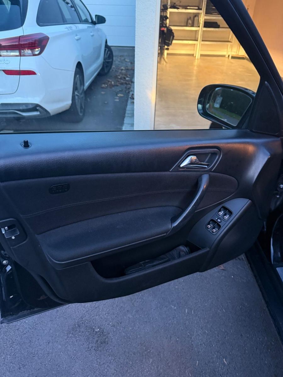 Mercedes-Benz C180 2006 — photo 8