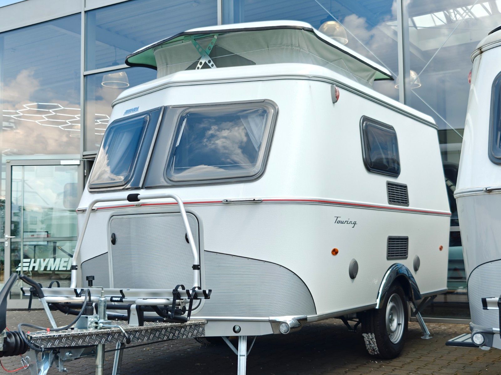 Fahrzeugabbildung HYMER / ERIBA / HYMERCAR Touring 310 Legend - Design, Heckklappe -