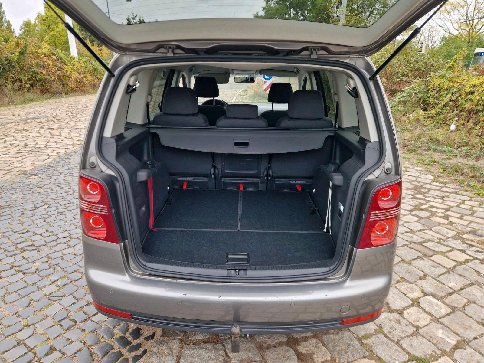 Volkswagen Touran 2010 — двигун 105 HP (77kW)