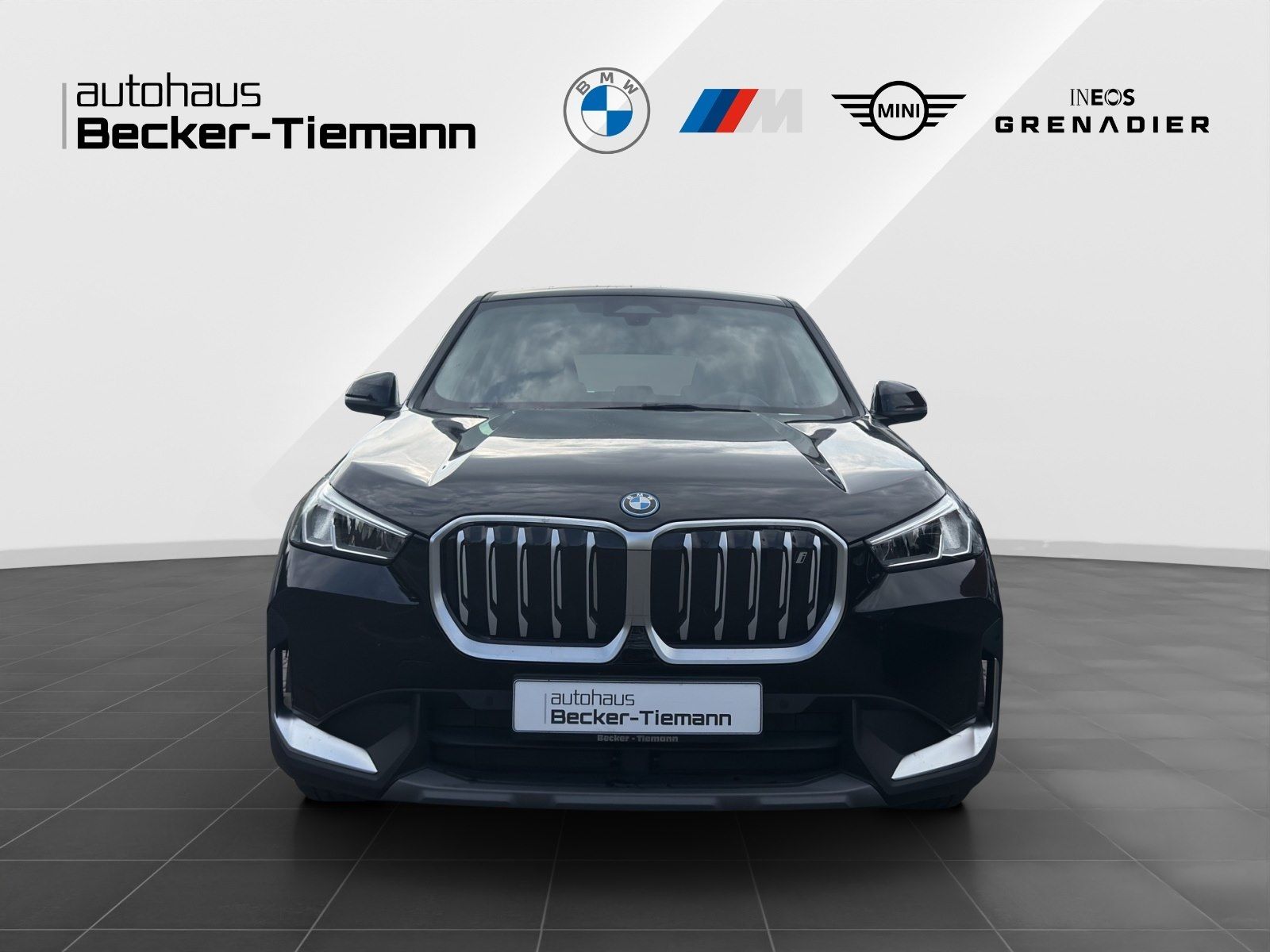 BMW iX1 xDrive30 AHK ADPT FAHRW KAMERA WIDESCREEN W foto 2