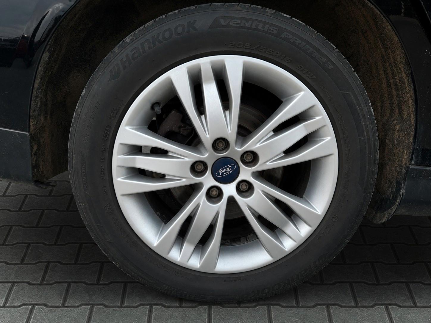 Ford Focus 2013 — photo 9