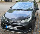 Toyota Avensis 1,8-l-Valvem. Team D T. Sports Team ... - Toyota Avensis Team mit Benzin-Antrieb