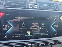 Fahrzeugabbildung DS Automobiles DS7 Crossback E-Tense 225 Gr. Chic erst 3500 km