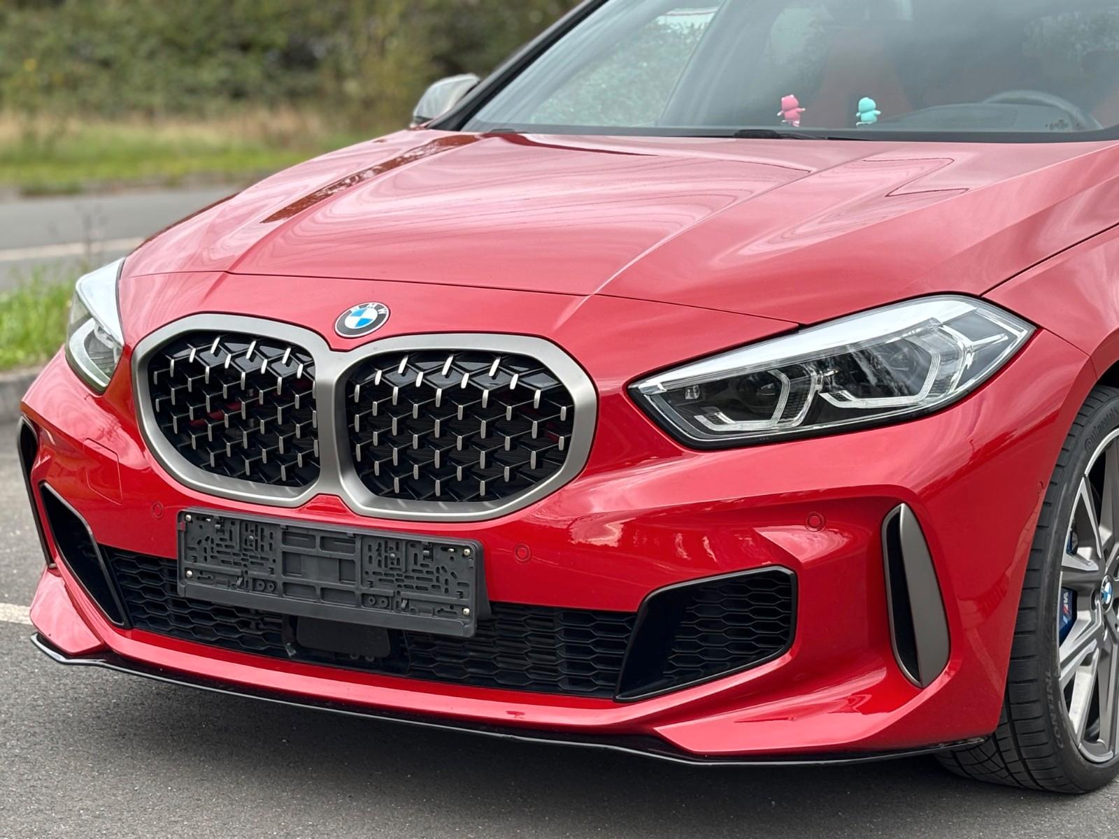 BMW M135 i X DRIVE*INDIWIDUAL*HEAD UP+LED*GARANTIE*