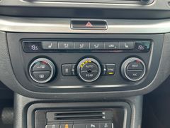 Fahrzeugabbildung Volkswagen Sharan 1.4 TSI Comfortline DSG Standhzng AHK 7Si