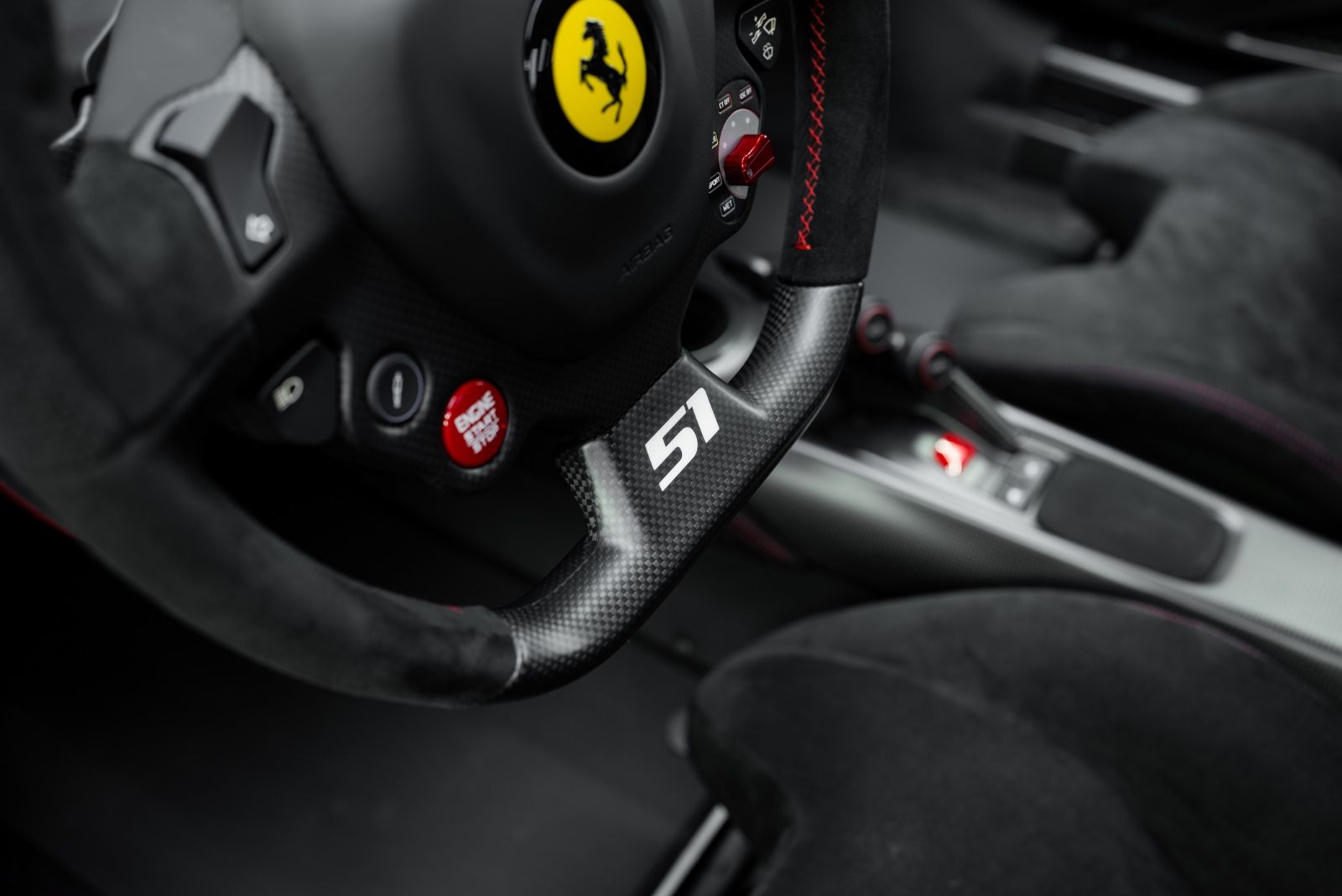 Fahrzeugabbildung Ferrari 488 Pista Piloti TOP/1. HD/LIMITED/CARBON/NEW