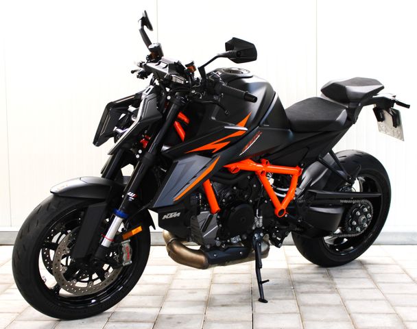 KTM 1390 Super Duke R  EVO vom Römer Team