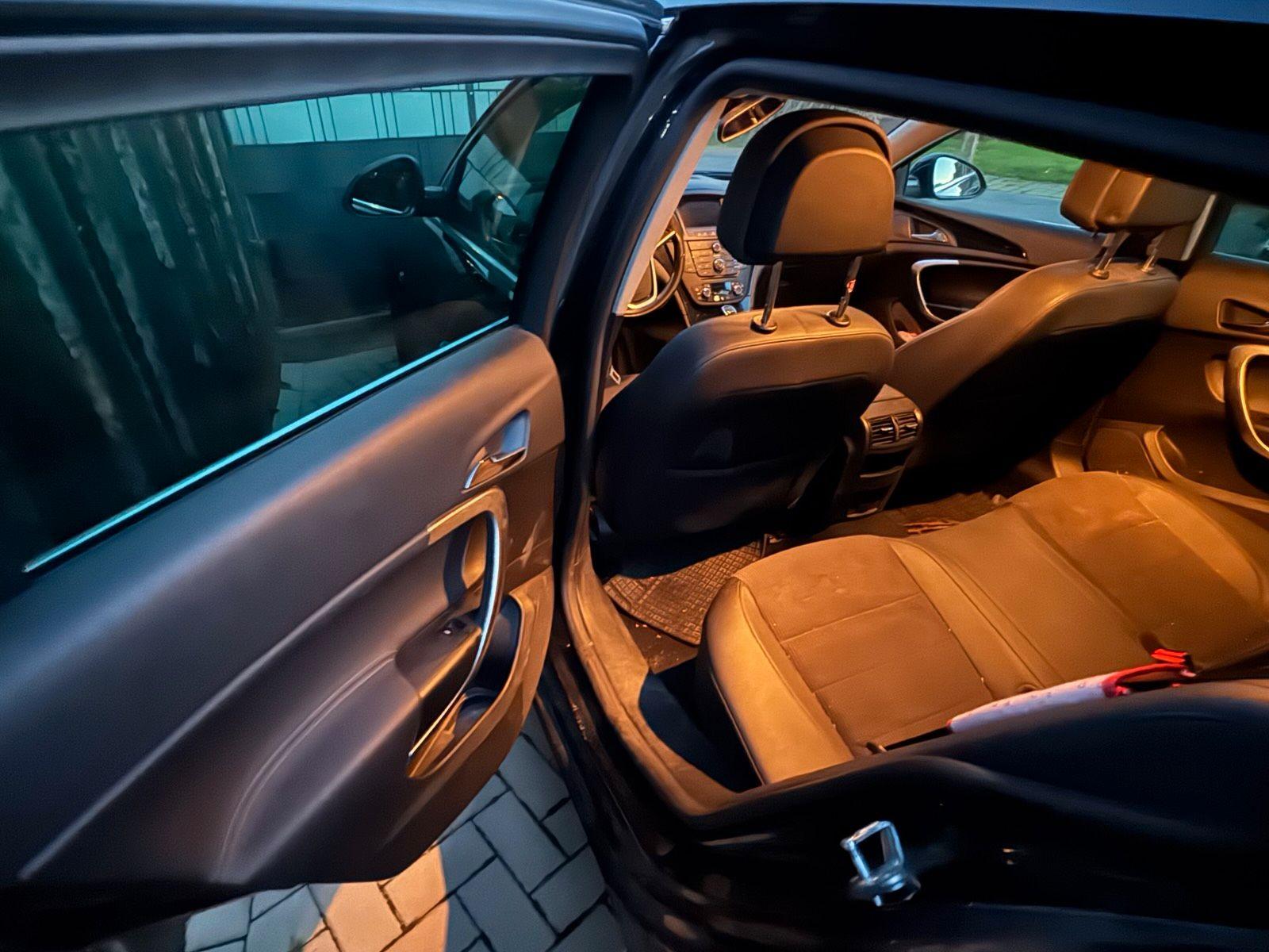 Opel Insignia 2010 — photo 13