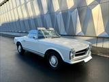 Mercedes-Benz 230 SL Pagode W113 Deutsch - Mercedes-Benz SL aus dem Jahr 1965