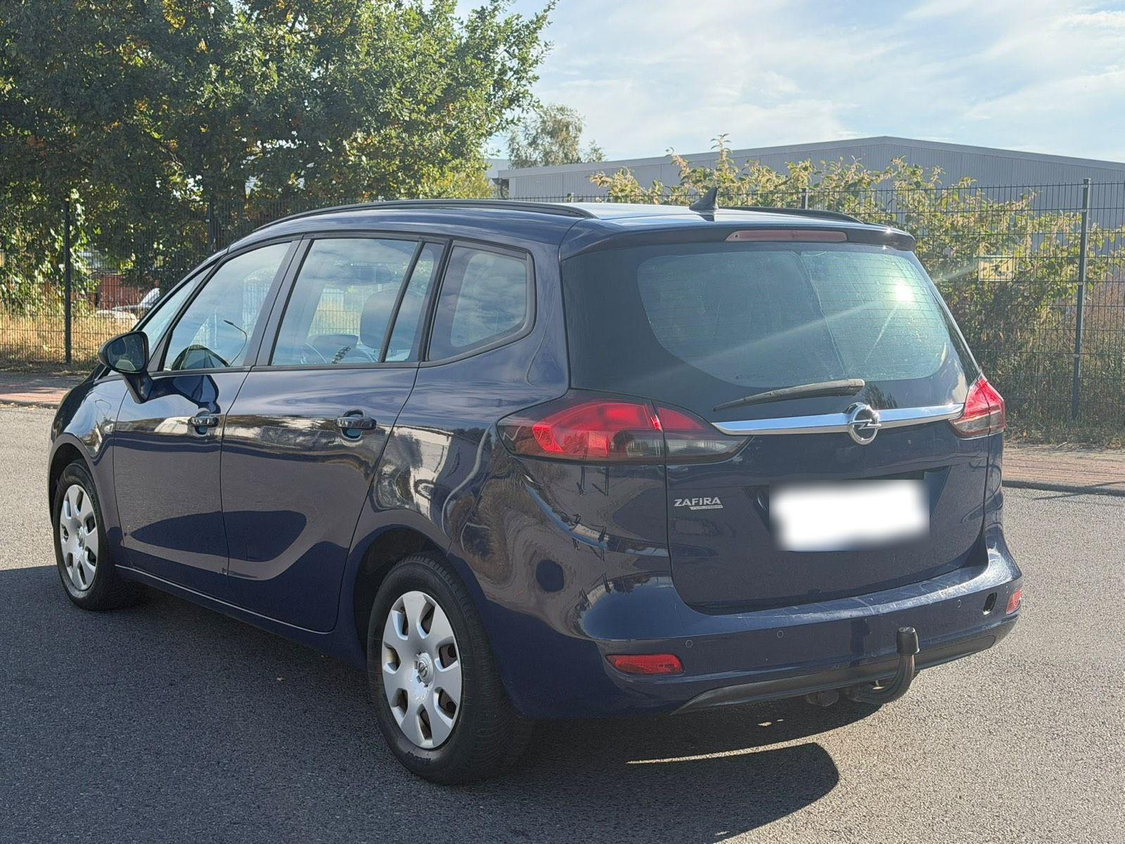Opel Zafira 2015 — engine 120 HP (88kW)