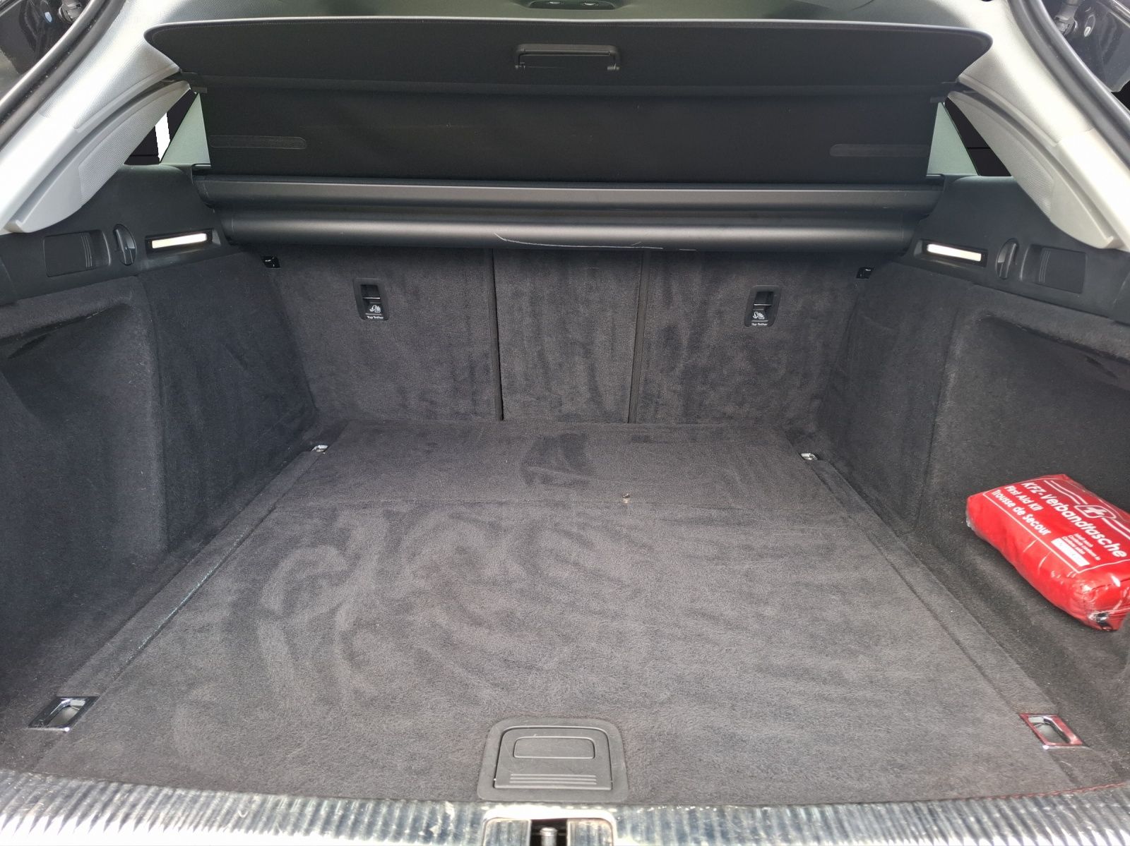 Fahrzeugabbildung Audi A4 Avant 35 TFSI S-tronic Navi GRA PDC SH LM