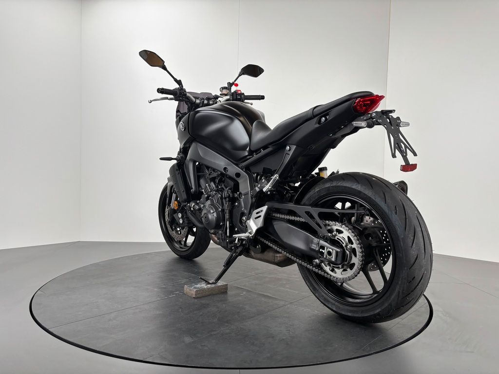 Fahrzeugabbildung Yamaha MT-09 *1. HAND *TOP-ZUSTAND *4450 KM !