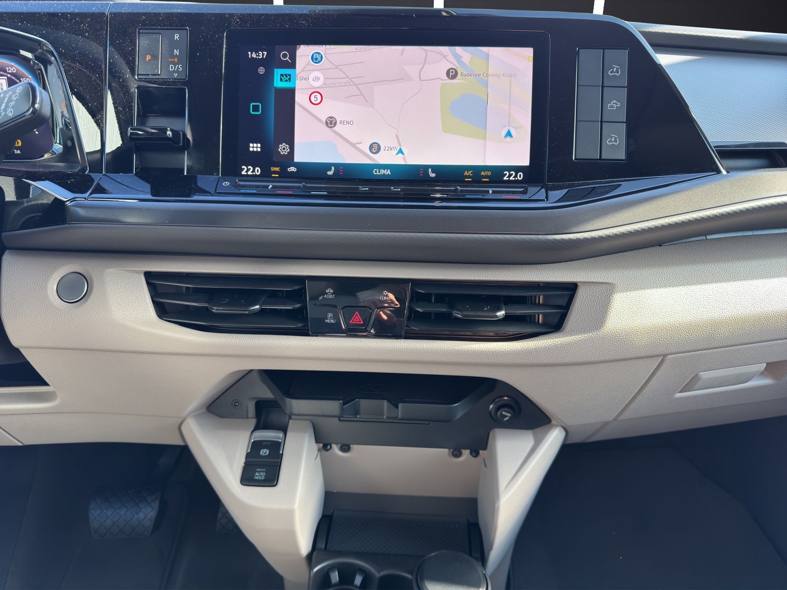 Fahrzeugabbildung Volkswagen T7 California Beach Tour 7- DSG AHK NAVI ACC SIT