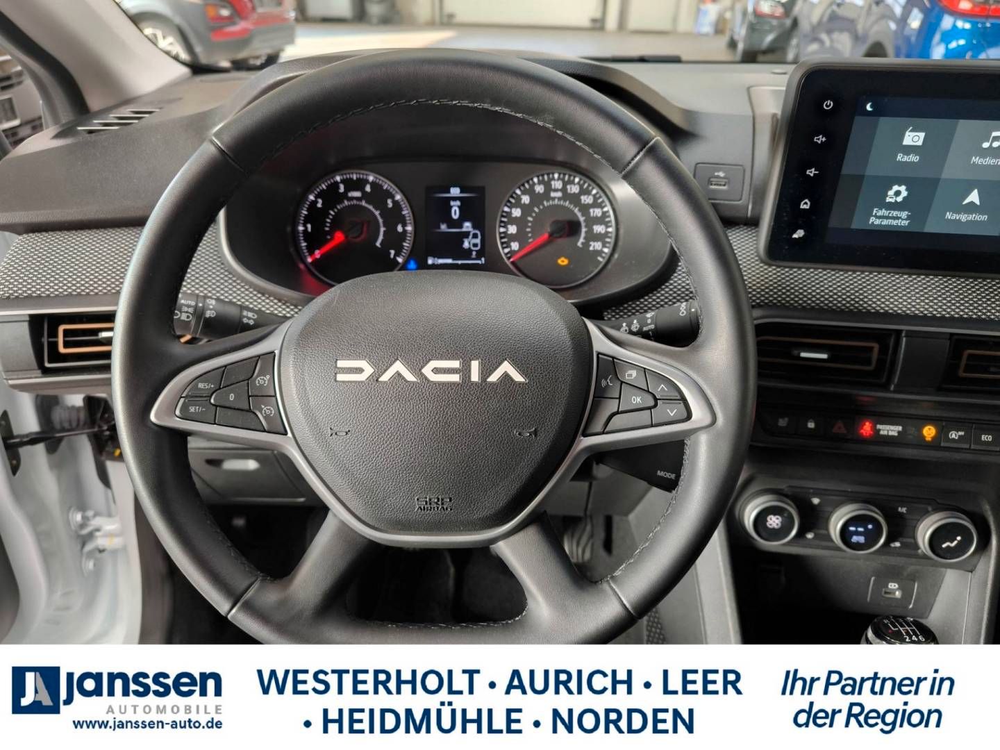 Fahrzeugabbildung Dacia Sandero Stepway Expression TCe 100 ECO-G