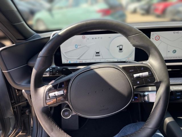 Fahrzeugabbildung Hyundai IONIQ 6 Basis Elektro Navi Digitales Cockpit LED