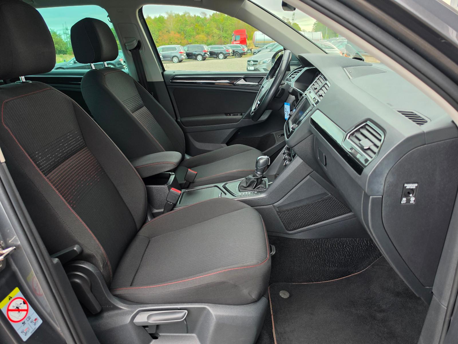 Volkswagen Tiguan Sound 1.4 TÜV Neu/Scheckh./1. Hand/AHK