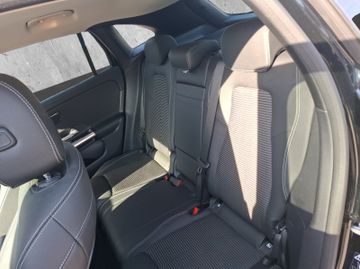 Mercedes-Benz GLA 250 e Progressive 360+AHK+Kam.+KeyLess+LED