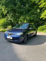 Mazda 2 1,4 Benzin - Mazda 121 mit Benzin-Antrieb: Kleinwagen