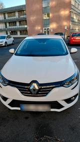 Renault Megane IV dci 1.5 05/2018.  92000km - Renault Megane mit Diesel-Antrieb: 1.9