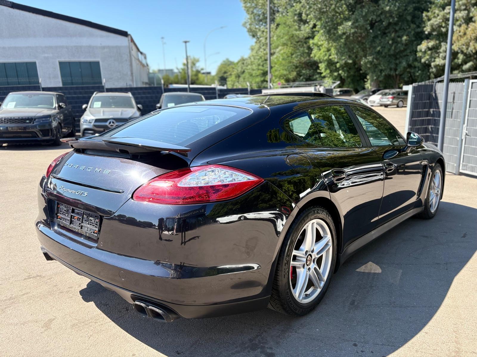 Porsche PANAMERA GTS*BOSE*SCHIEBEDACH*CHRONO*SPORTABGAS*