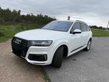 Audi Q7 e-tron 3.0 TDI quattro tiptronic - - Audi Q7 Hybrid (Diesel/Elektro): Automatik