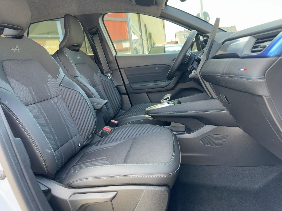 Fahrzeugabbildung Renault Captur Esprit Alpine Mild Hybrid 160 EDC *SHZ*