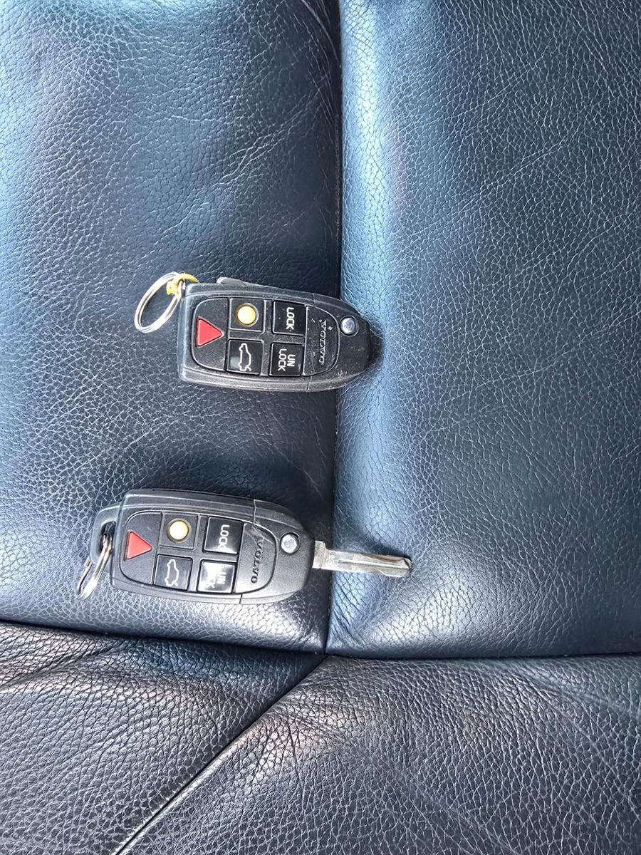 Volvo V70 2004 — photo 20