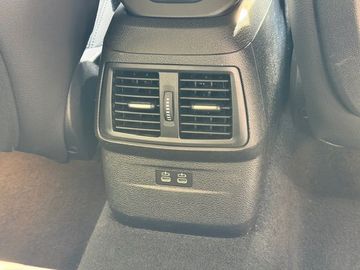 BMW 218 Gran Tourer - 11