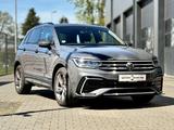 Volkswagen Tiguan R-Line / Pano / Kamera / KeylessGO - Volkswagen Tiguan mit Diesel-Antrieb