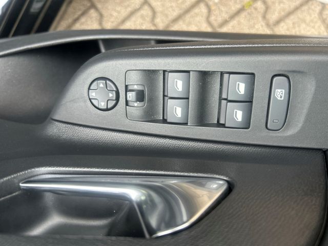 Corsa 1.2 Turbo KLIMA ALLWETTER SHZ LHZ APPLE CA