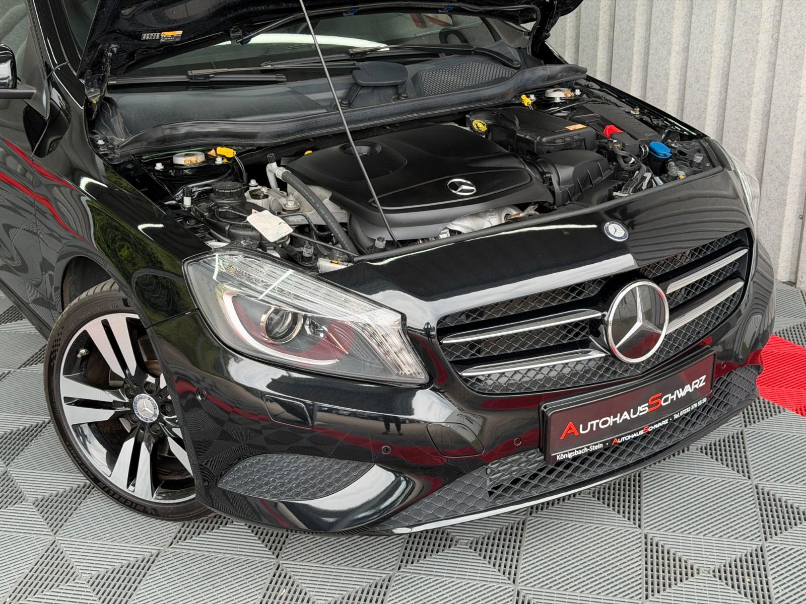 Mercedes-Benz A250 4Matic Urban Aut. Leder Kamera Led Memory