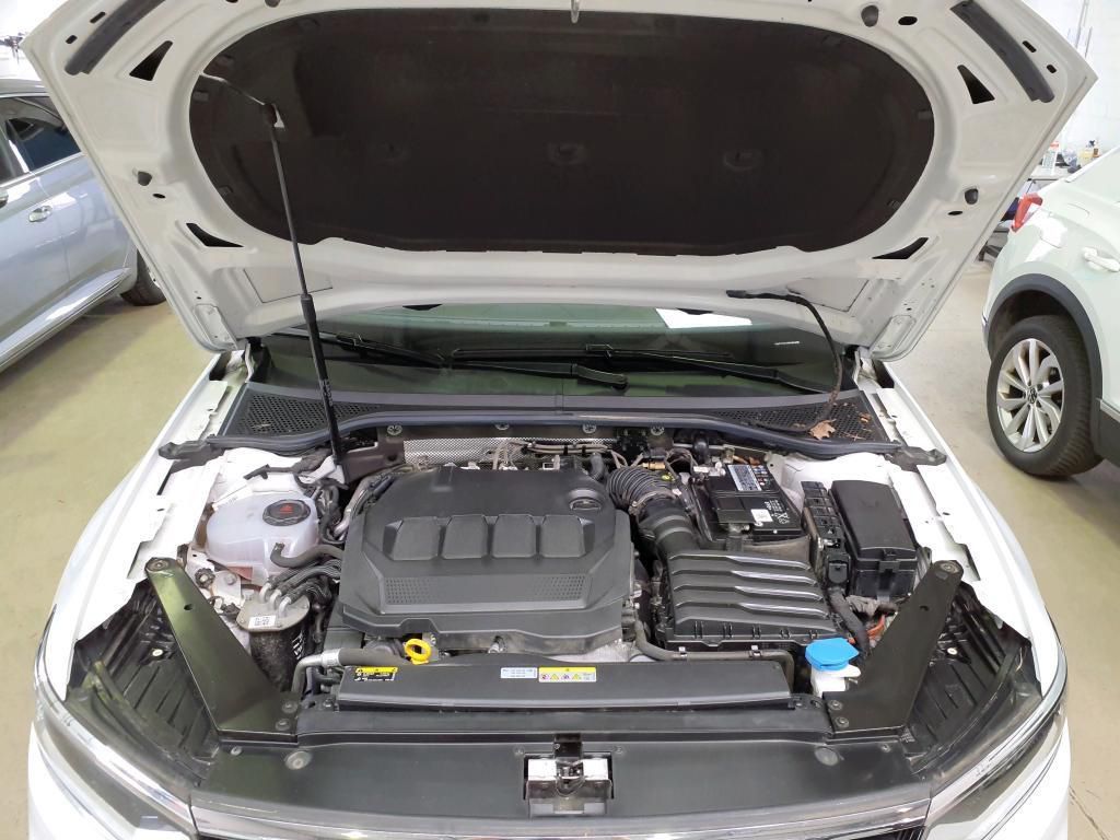Volkswagen Passat Variant Elegance 2.0 TDI DSG RFK*PDC*Temp