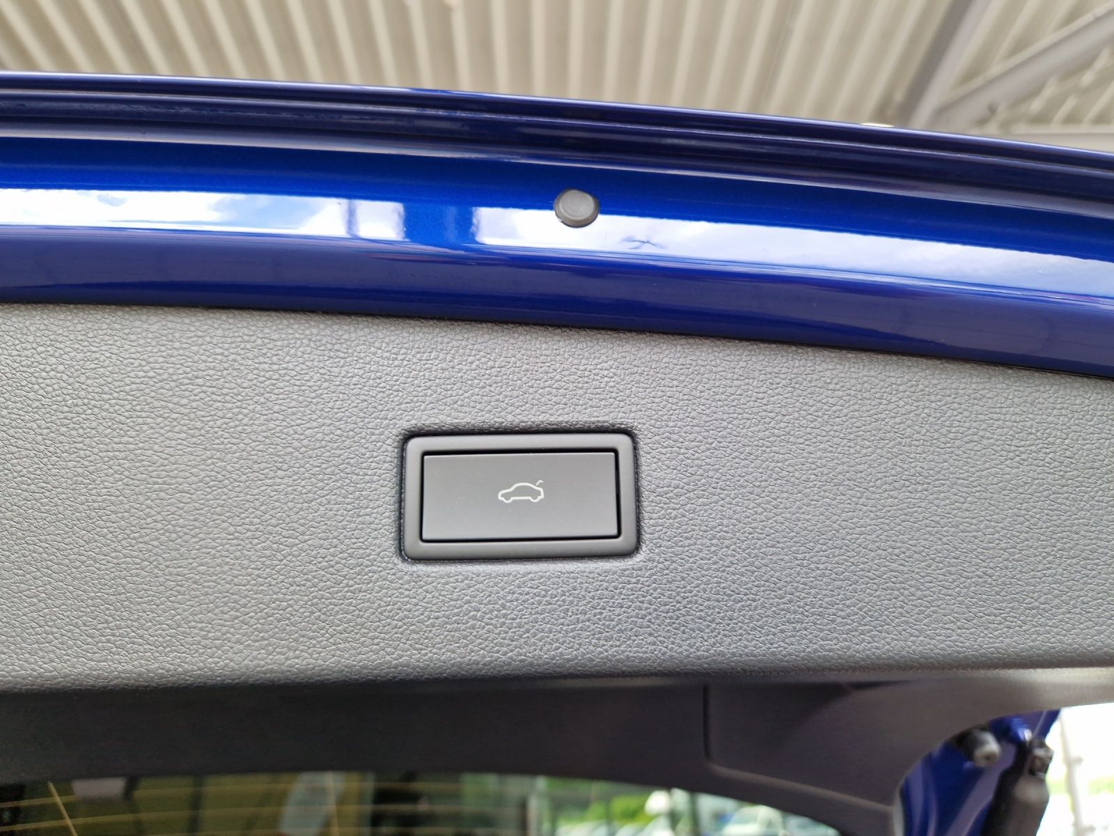 Fahrzeugabbildung Volkswagen Tiguan R-Line 4M MATRIX ACC 20" NAVI