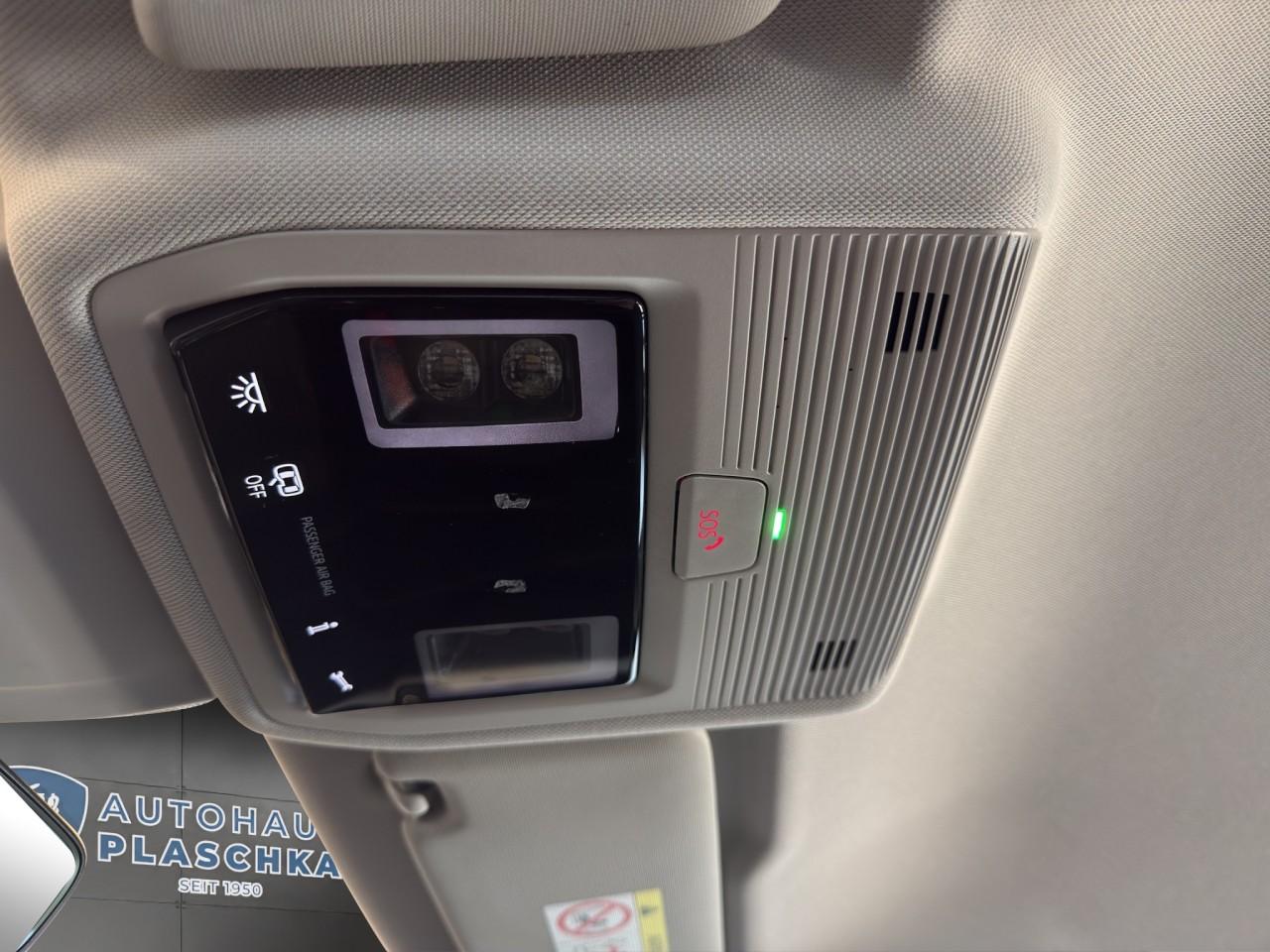 Volkswagen Golf Var. 2.0 TDI Life NAVI+ACC+LED+PDC+APP, миниатюра 20