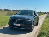 Volvo XC40 T4 AWD Momentum Geartronic - Volvo XC40 in München