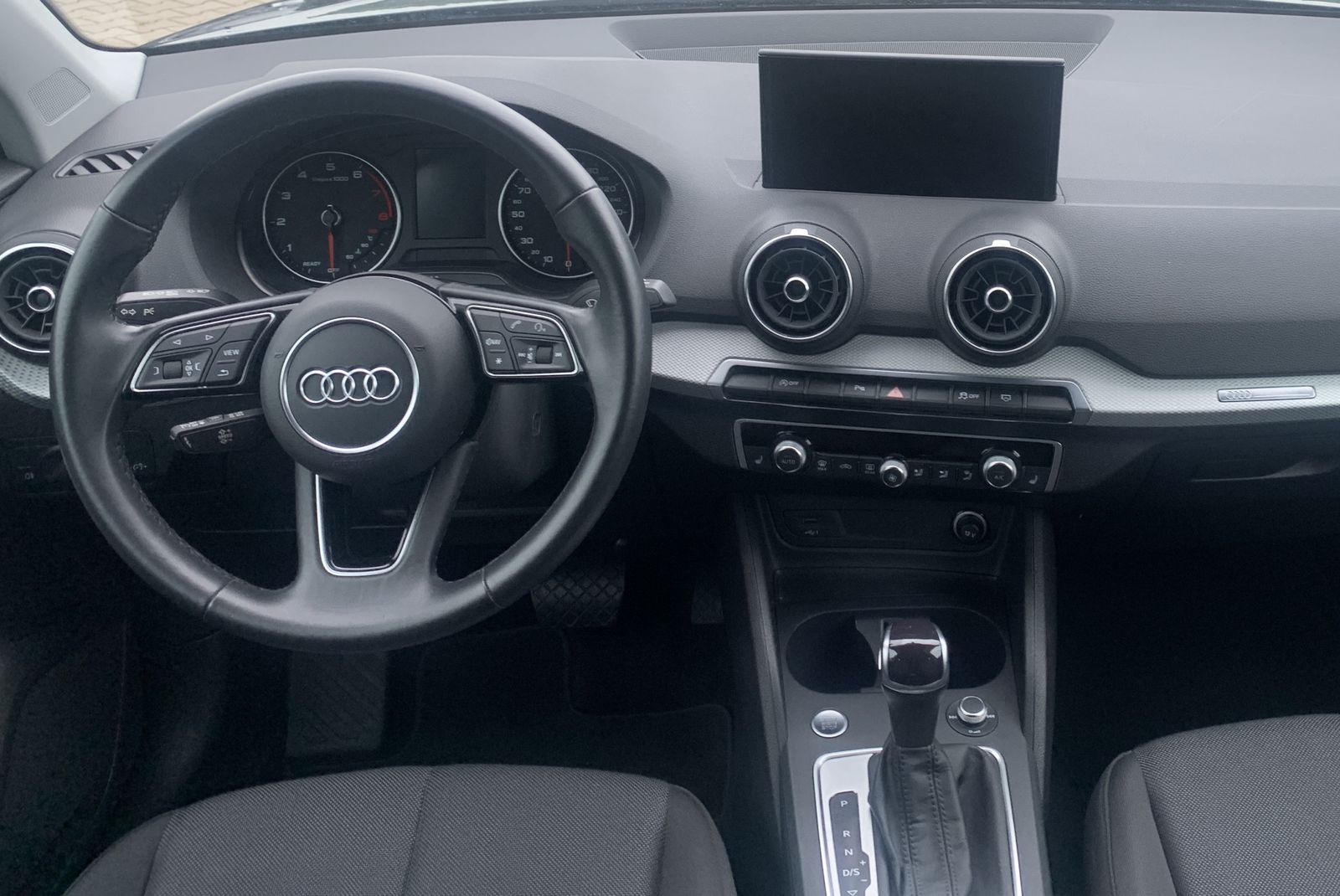 Fahrzeugabbildung Audi Q2 1.5 TFSI*Cam*Navi*LED*Klima*Assistenzpaket*