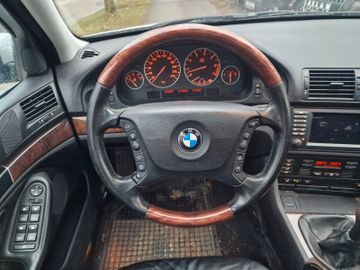 BMW 525 - 1