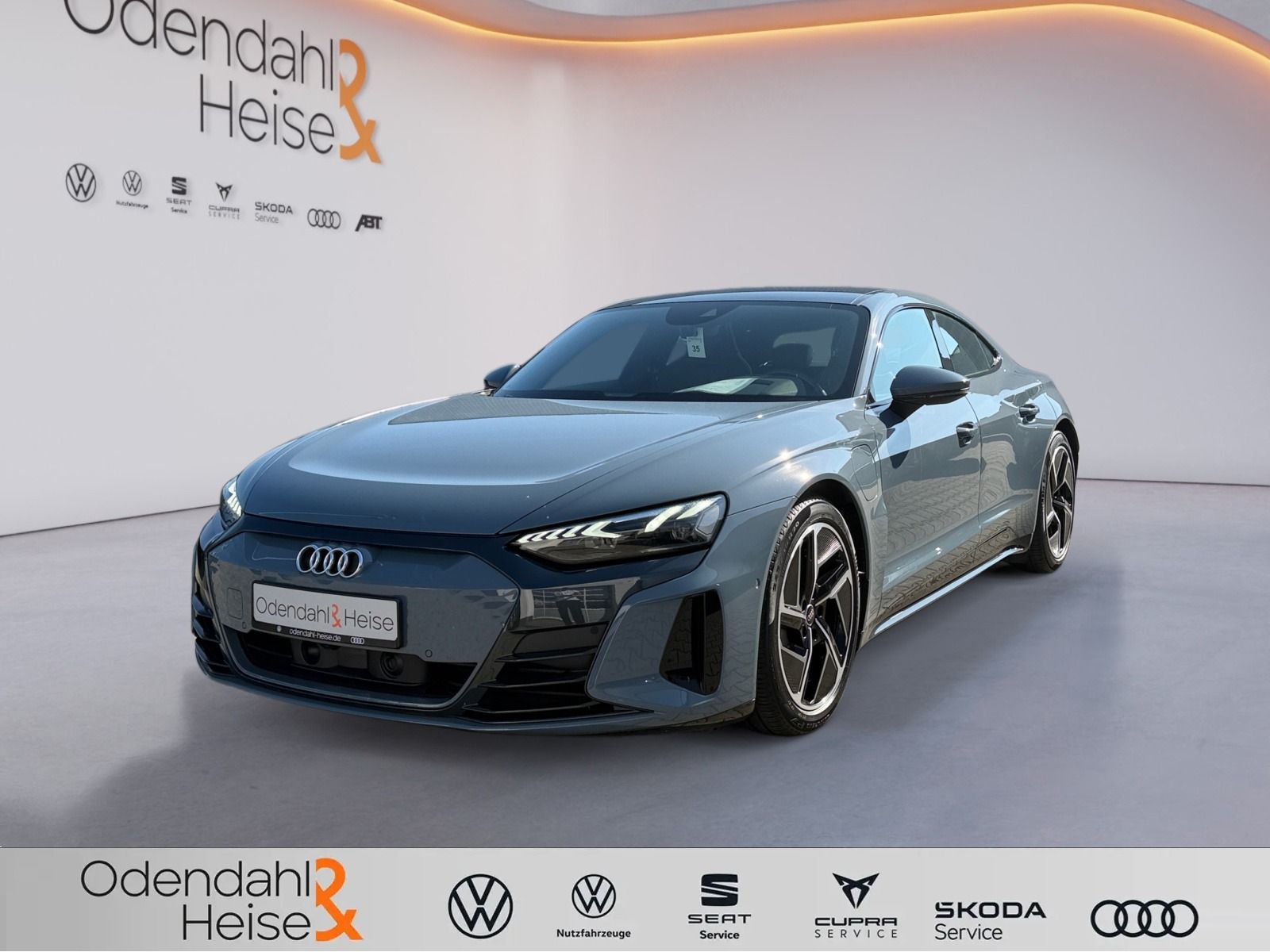 Audi e-tron GT quattro MATRIX 360° GLASDACH SHZ N foto 1