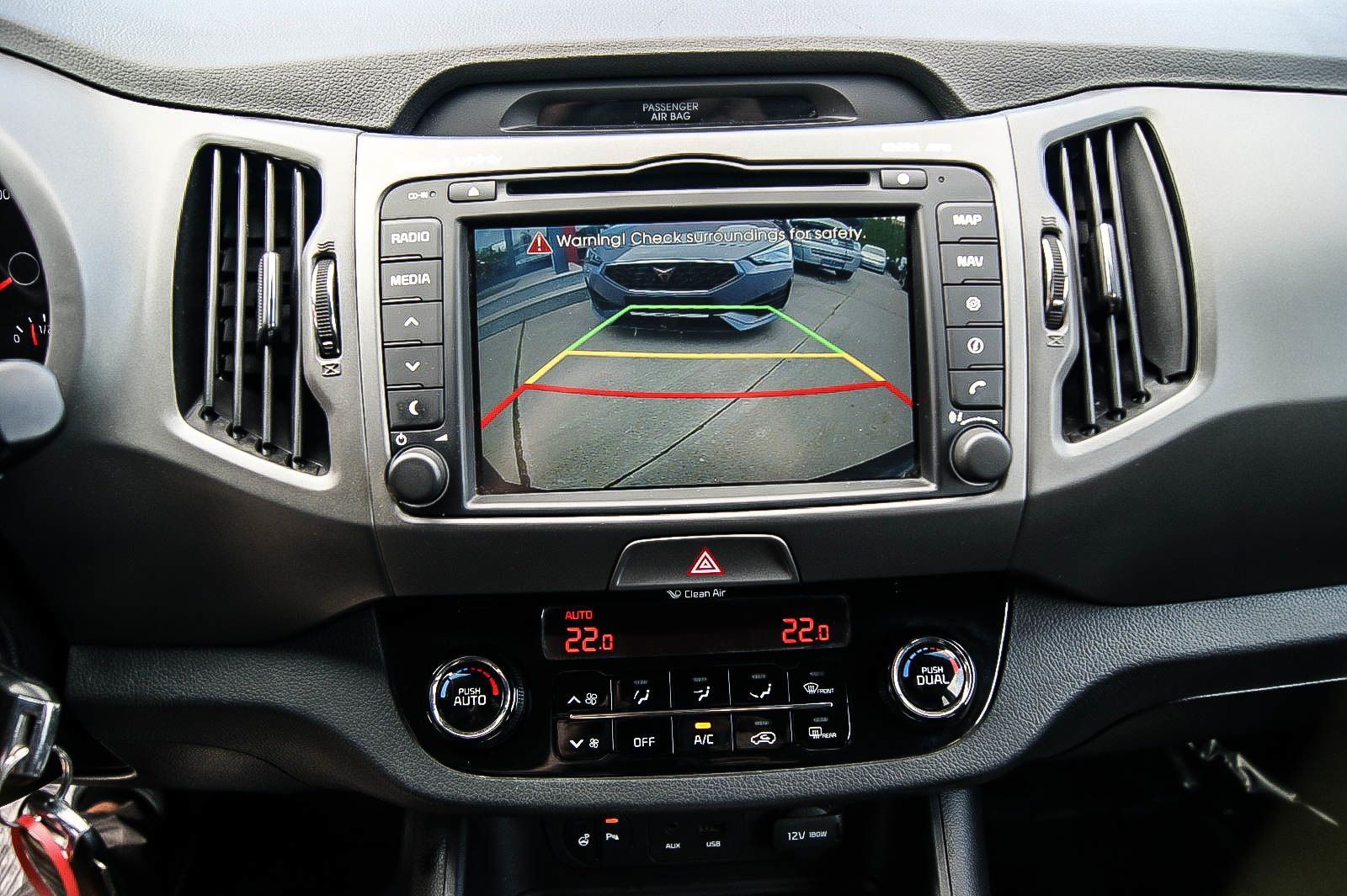 Fahrzeugabbildung Kia Sportage 1.6 FIFA World Cup Edition NAVIGATION