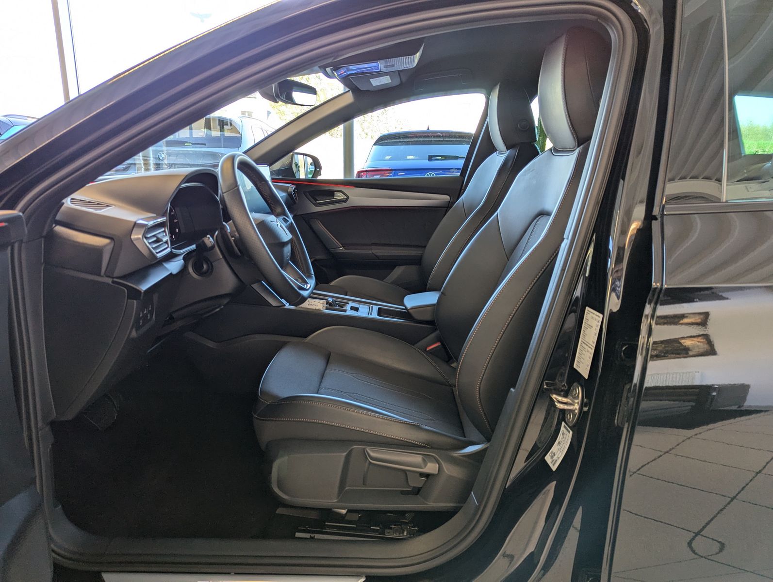 CUPRA Leon 1.5eTSI DSG Matrix Cam Vision+ el. Heck AHK - Image 12
