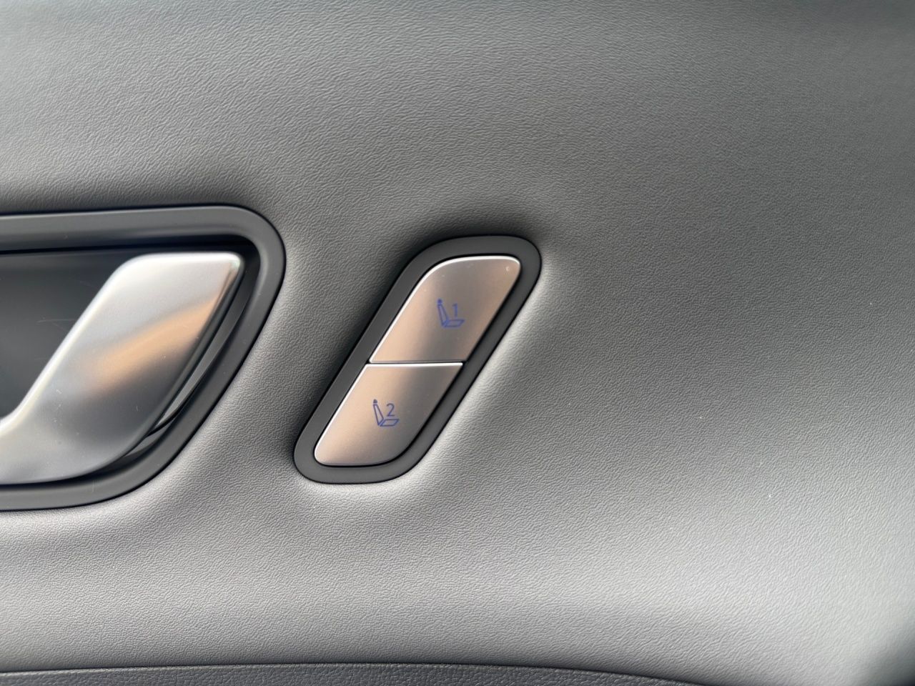 Fahrzeugabbildung Hyundai KONA PRIME *Sitz-Pak.* SHZ*LHZ*NAVI*ZV*USB*