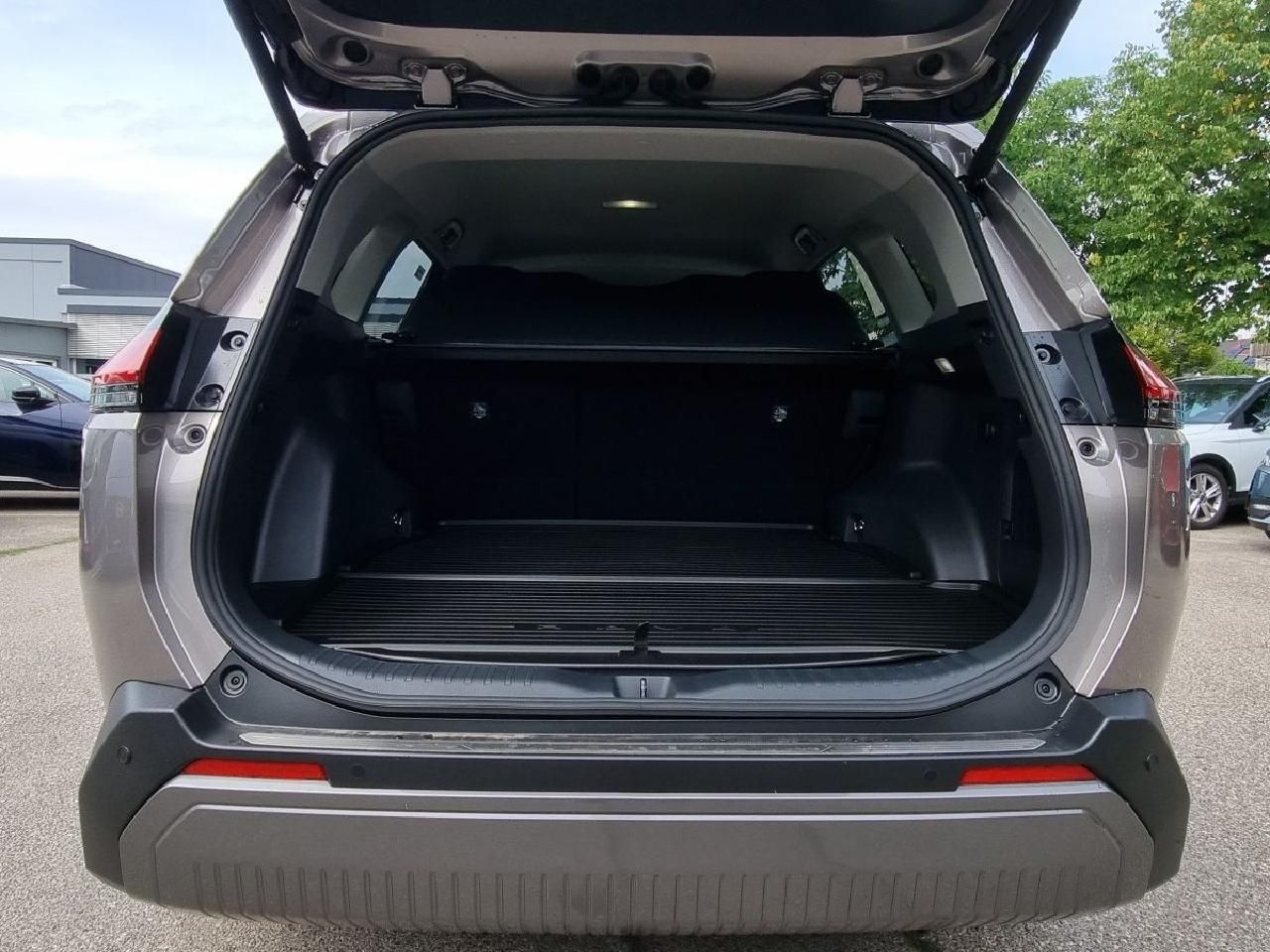 Fahrzeugabbildung Toyota RAV4 2.5 Hybrid 143 kW AWD Teamplayer
